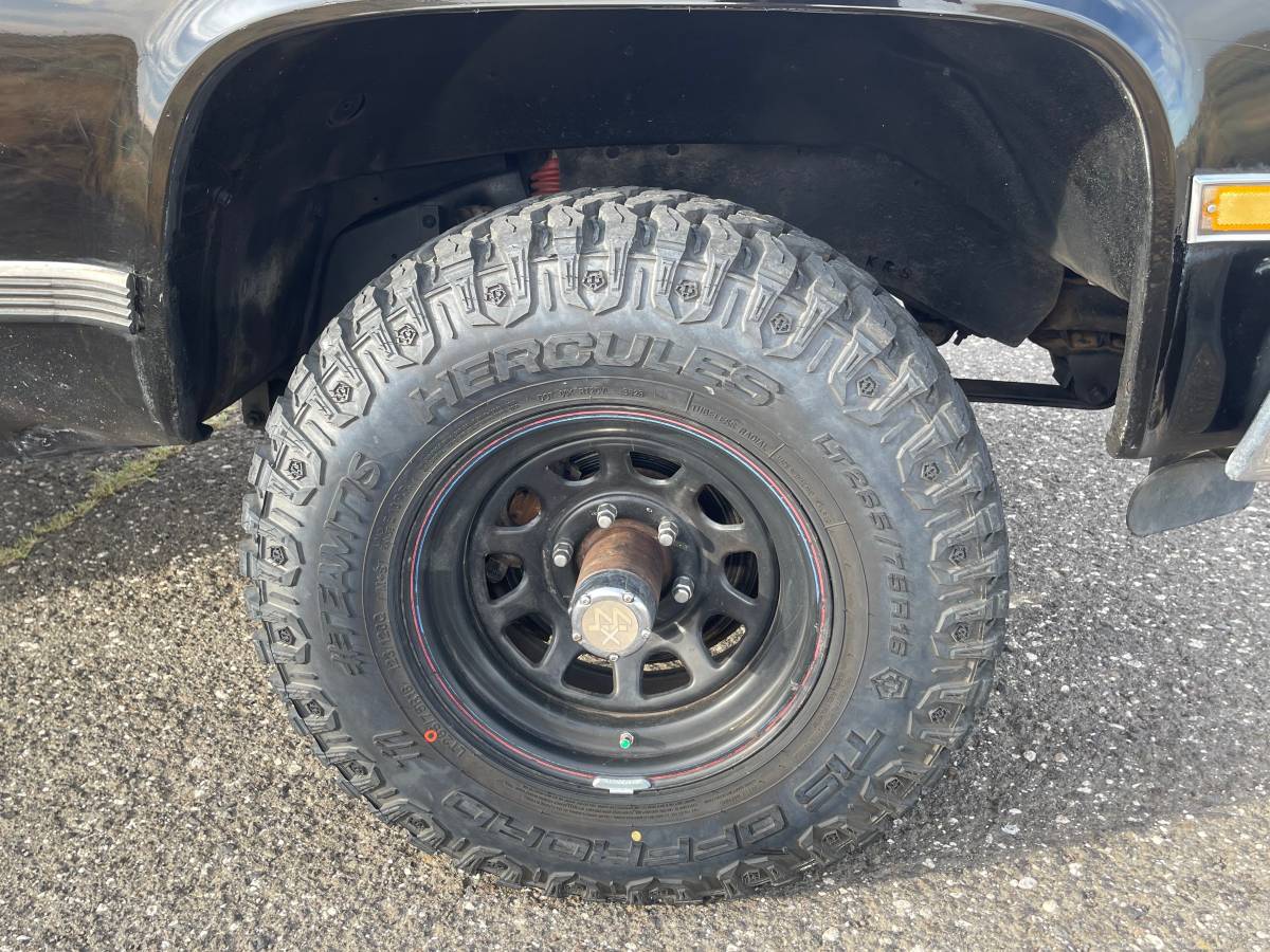 Chevrolet-blazer-k5-silverado-1989-black-15