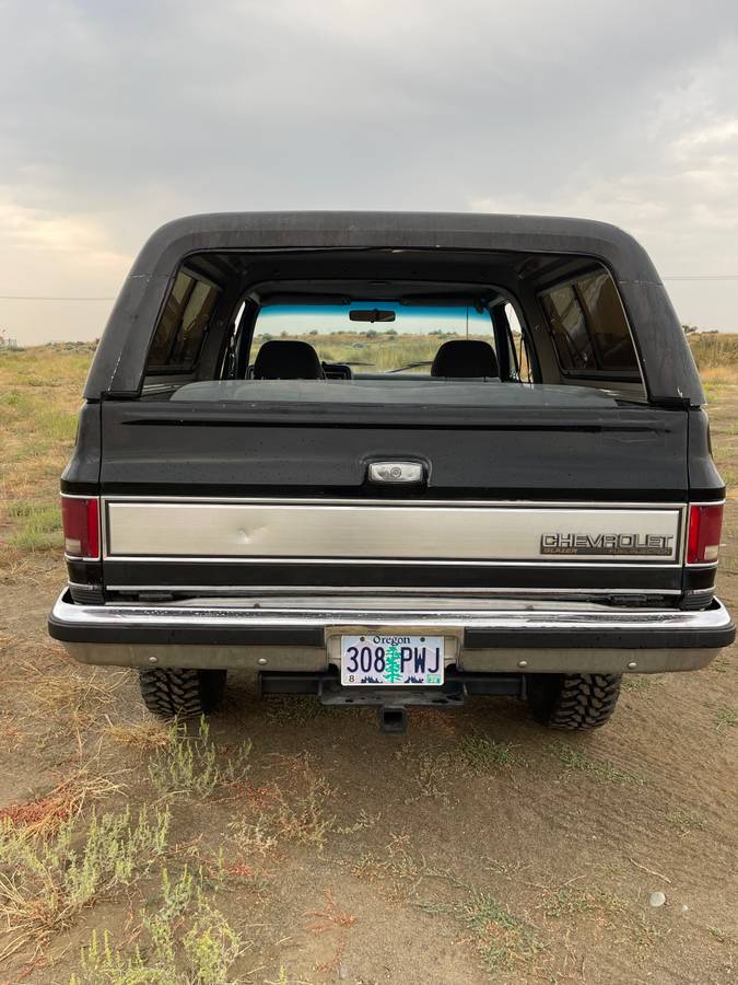 Chevrolet-blazer-k5-silverado-1989-black-5