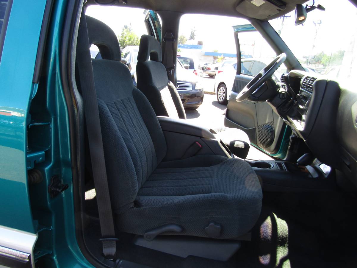 Chevrolet-blazer-s-10-4x4-1995-19