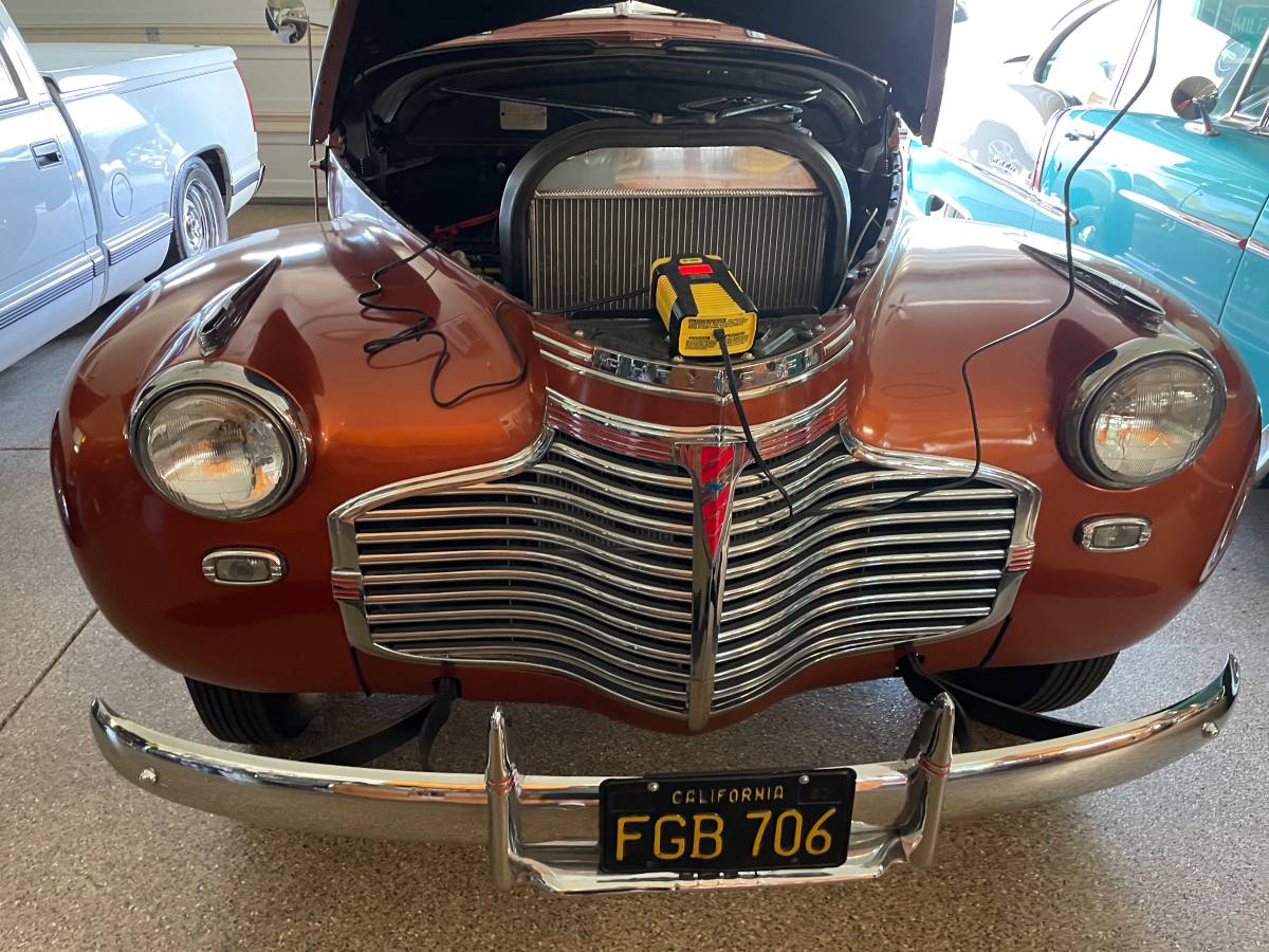 Chevrolet-business-coupe-1941-custom-4