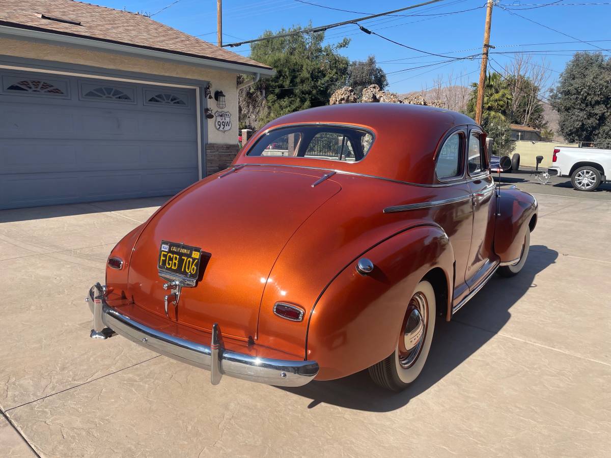 Chevrolet-business-coupe-1941-custom-5