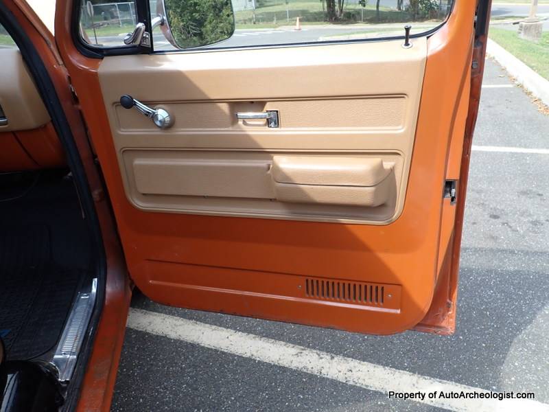 Chevrolet-c-10-1974-brown-21