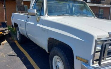 Chevrolet-c-2500-1985-white