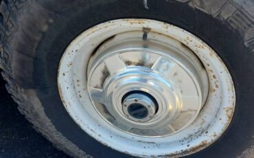 Chevrolet-c-2500-1985-white-9