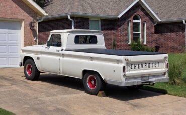 Chevrolet-c10-1966-white-2