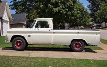 Chevrolet-c10-1966-white-3