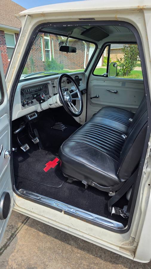 Chevrolet-c10-1966-white-7