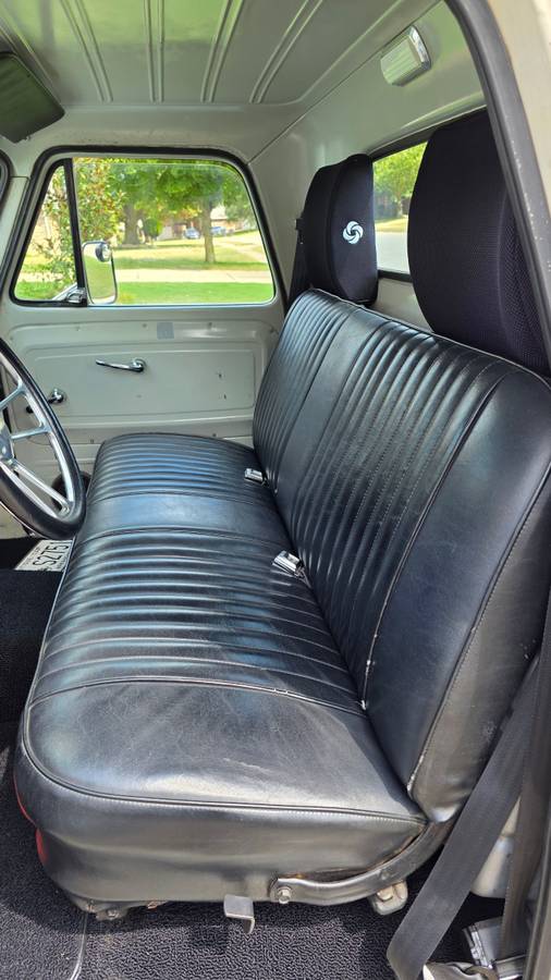 Chevrolet-c10-1966-white-8