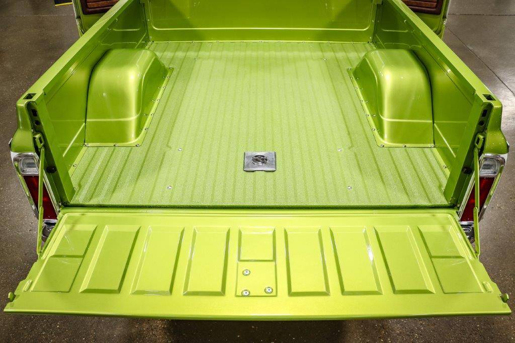 Chevrolet-c10-1971-green-5