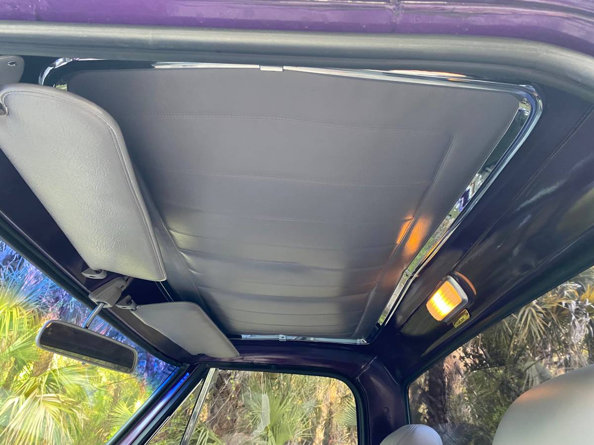 Chevrolet-c10-1971-purple-18