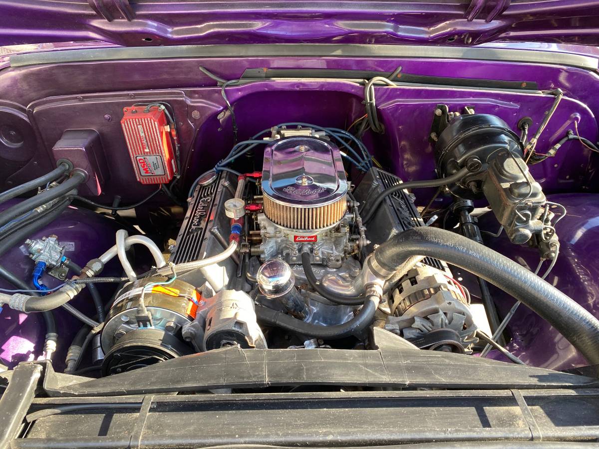 Chevrolet-c10-1971-purple-19