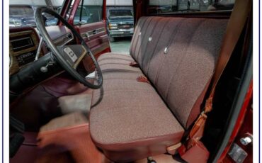 Chevrolet-c10-1976-red-19