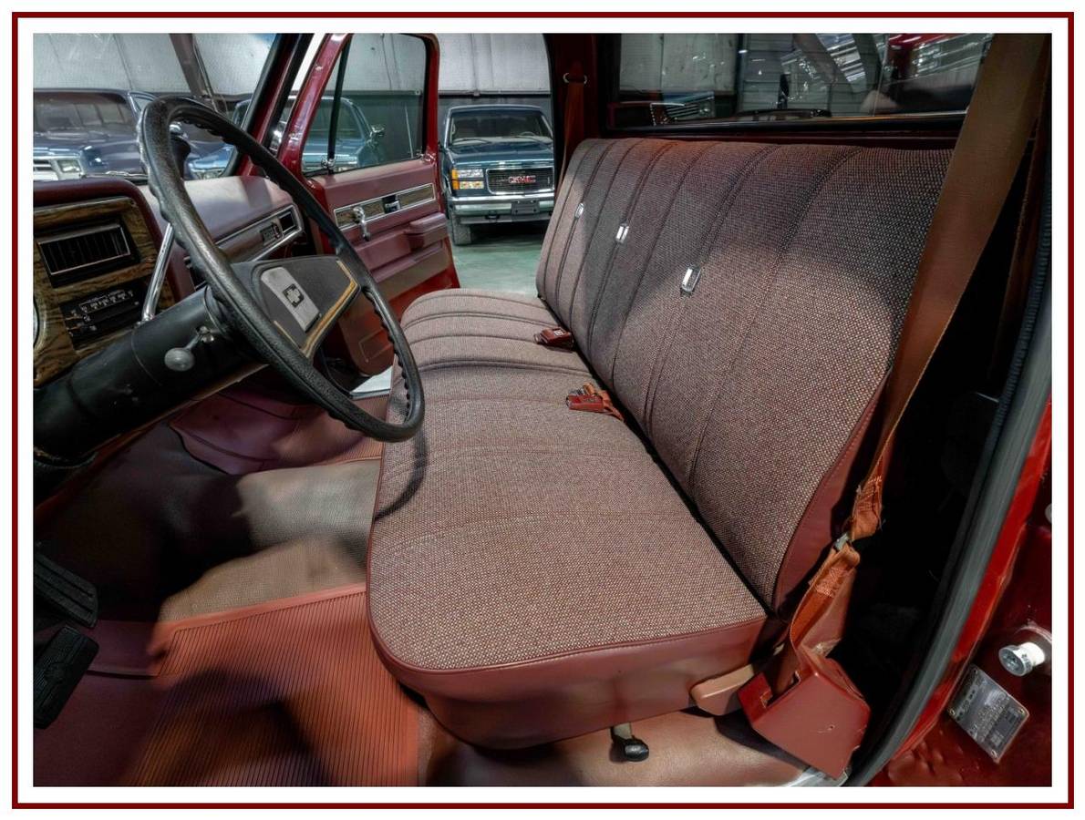 Chevrolet-c10-1976-red-29
