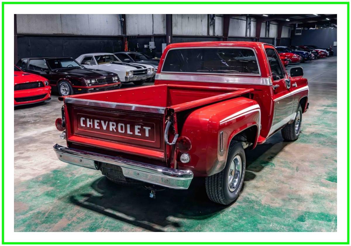 Chevrolet-c10-1976-red-32