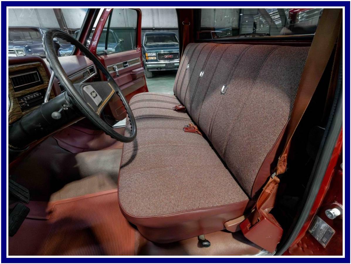 Chevrolet-c10-1976-red-36