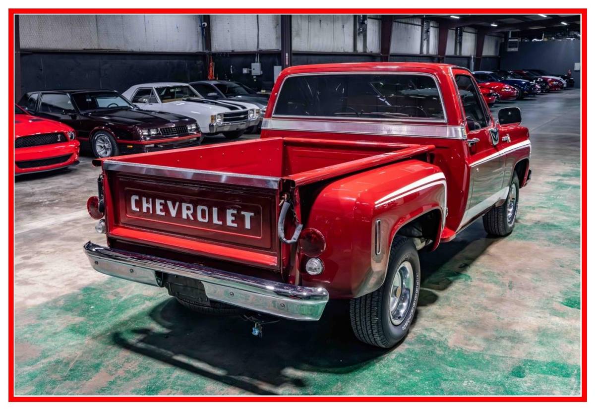 Chevrolet-c10-1976-red-4