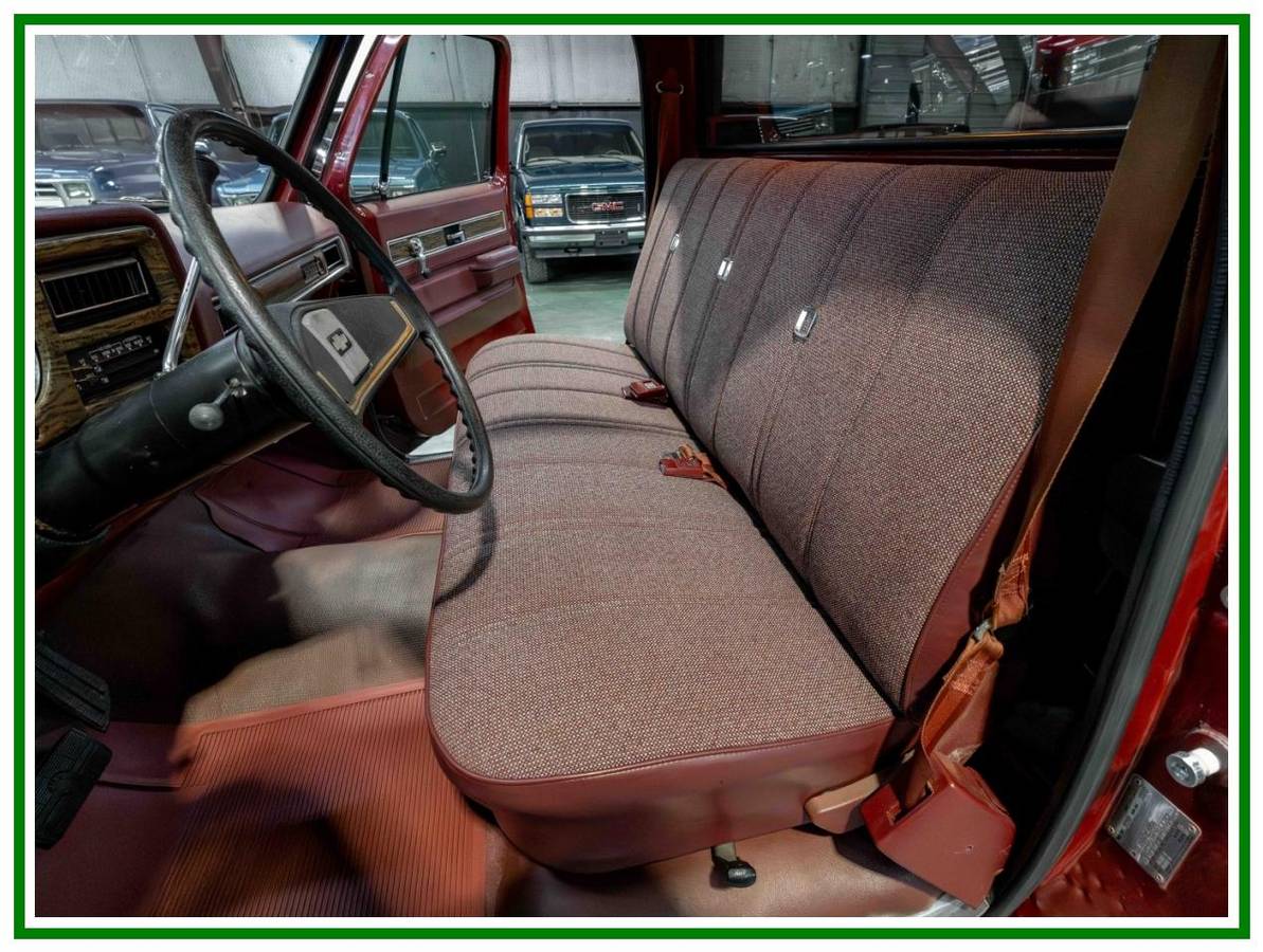 Chevrolet-c10-1976-red-8