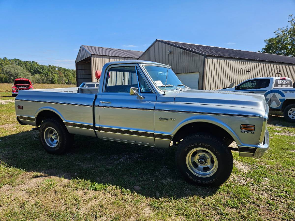 Chevrolet-c10-deluxe-1972-1
