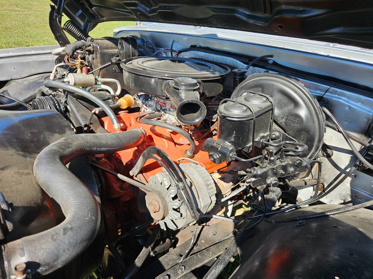 Chevrolet-c10-deluxe-1972-7