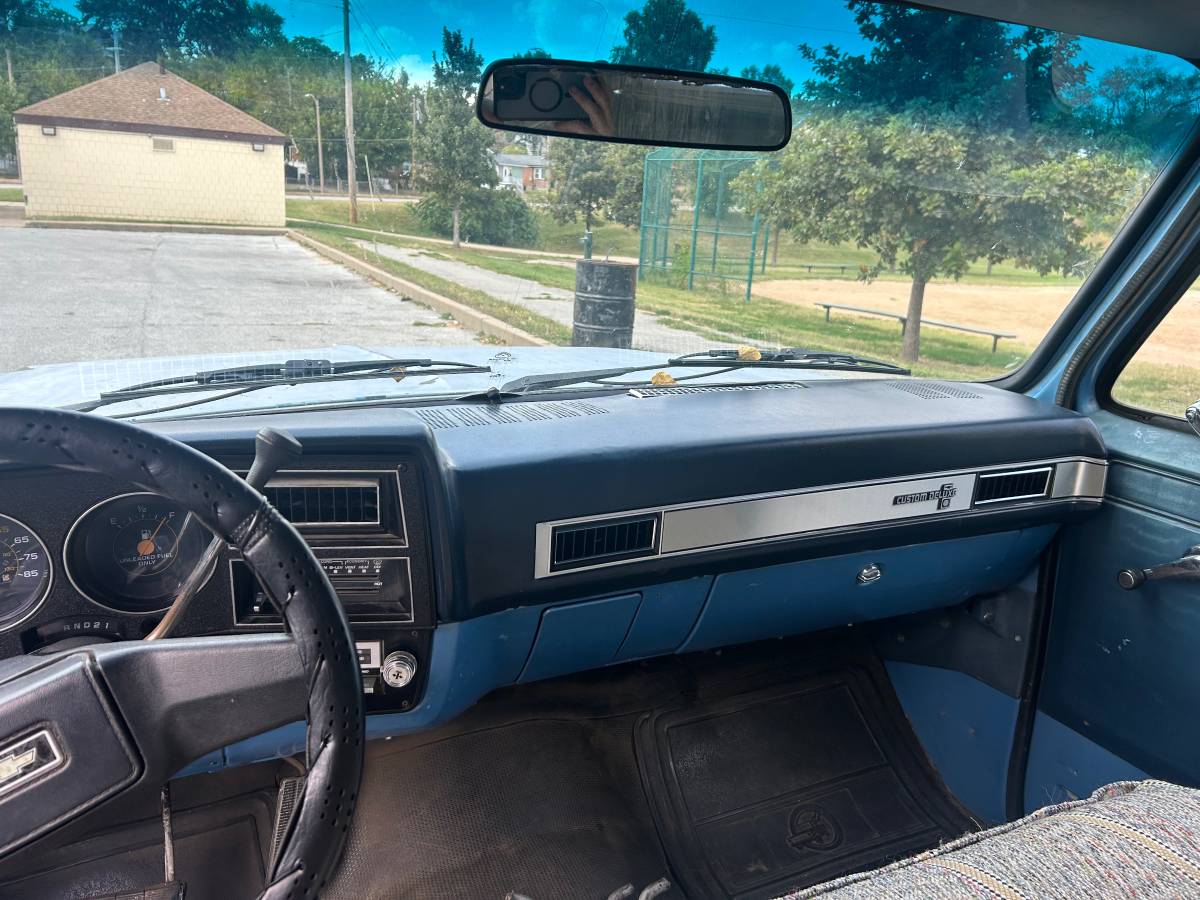 Chevrolet-c10-longbed-1985-blue-14