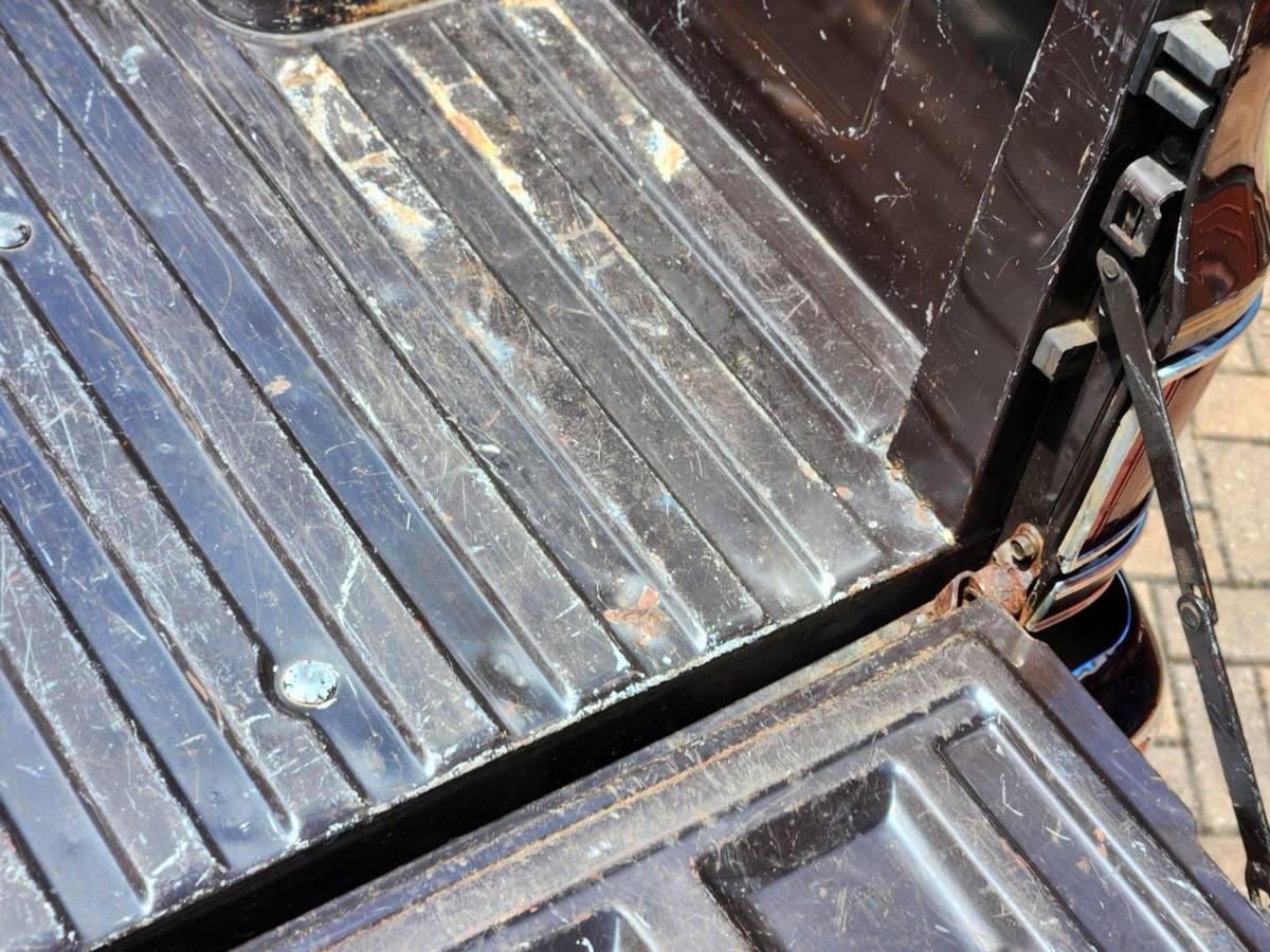 Chevrolet-c10-longbed-1985-brown-8
