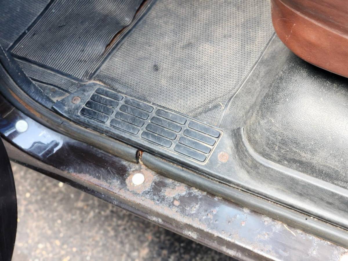 Chevrolet-c10-longbed-1985-brown-9
