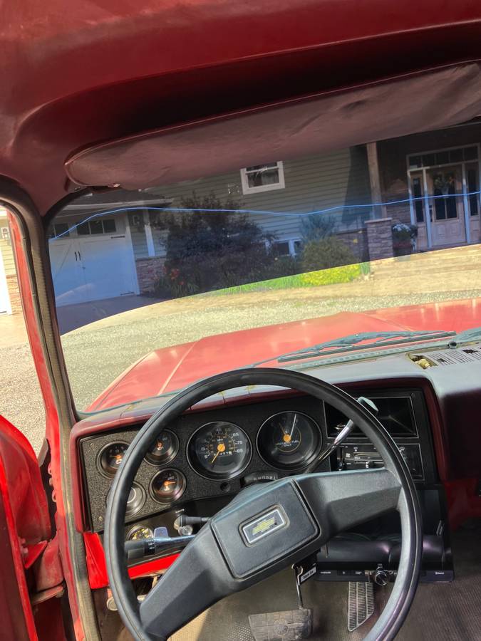 Chevrolet-c10-longbed-1986-red-4