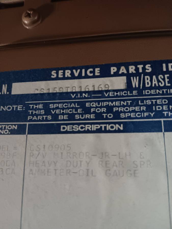 Chevrolet-c10-panel-truck-1969-green-14