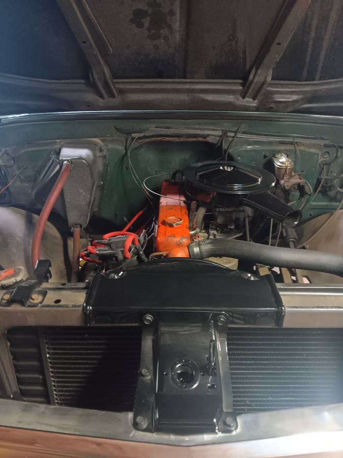 Chevrolet-c10-panel-truck-1969-green-8