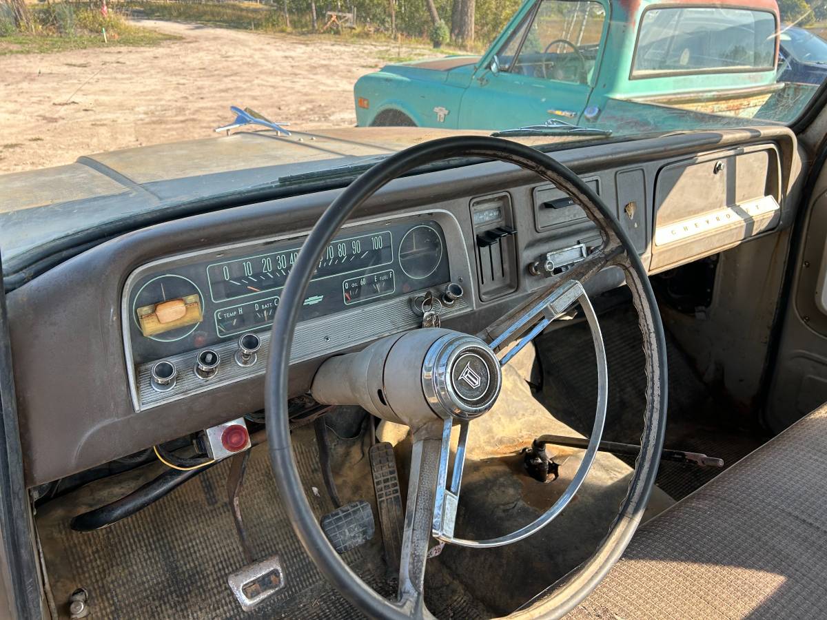 Chevrolet-c10-pickup-1966-brown-1