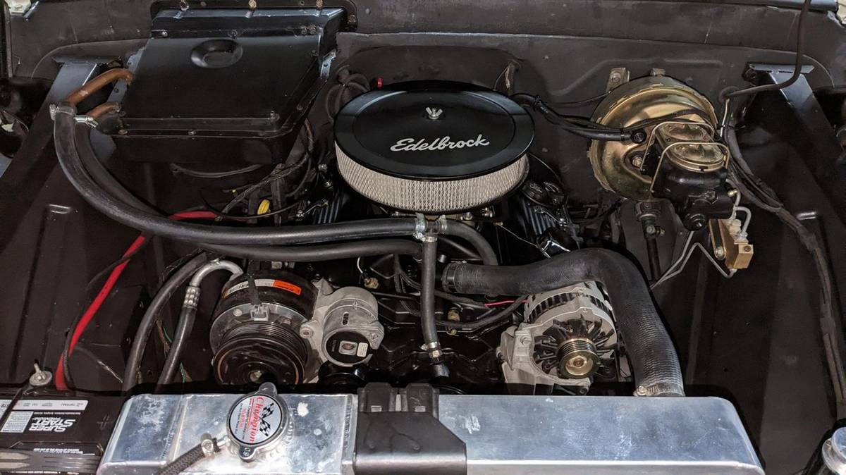 Chevrolet-c10-pickup-1966-brown-8