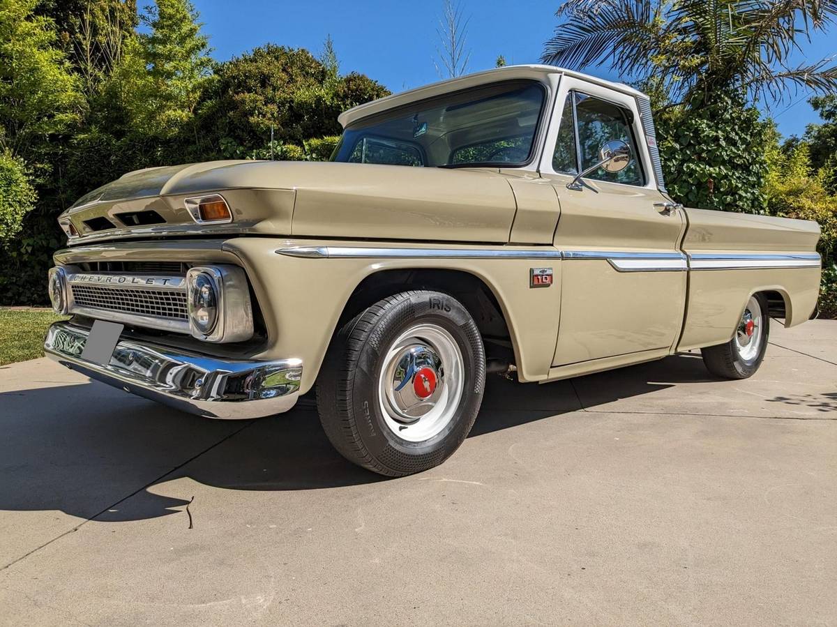 Chevrolet-c10-pickup-1966-brown