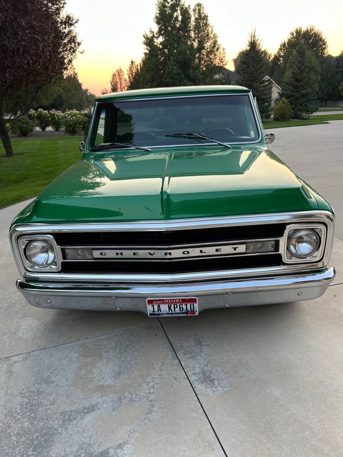 Chevrolet-c10-pickup-1969-green-5
