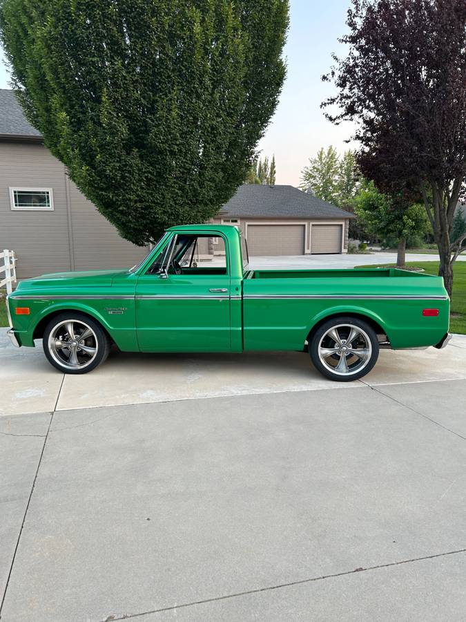 Chevrolet-c10-pickup-1969-green