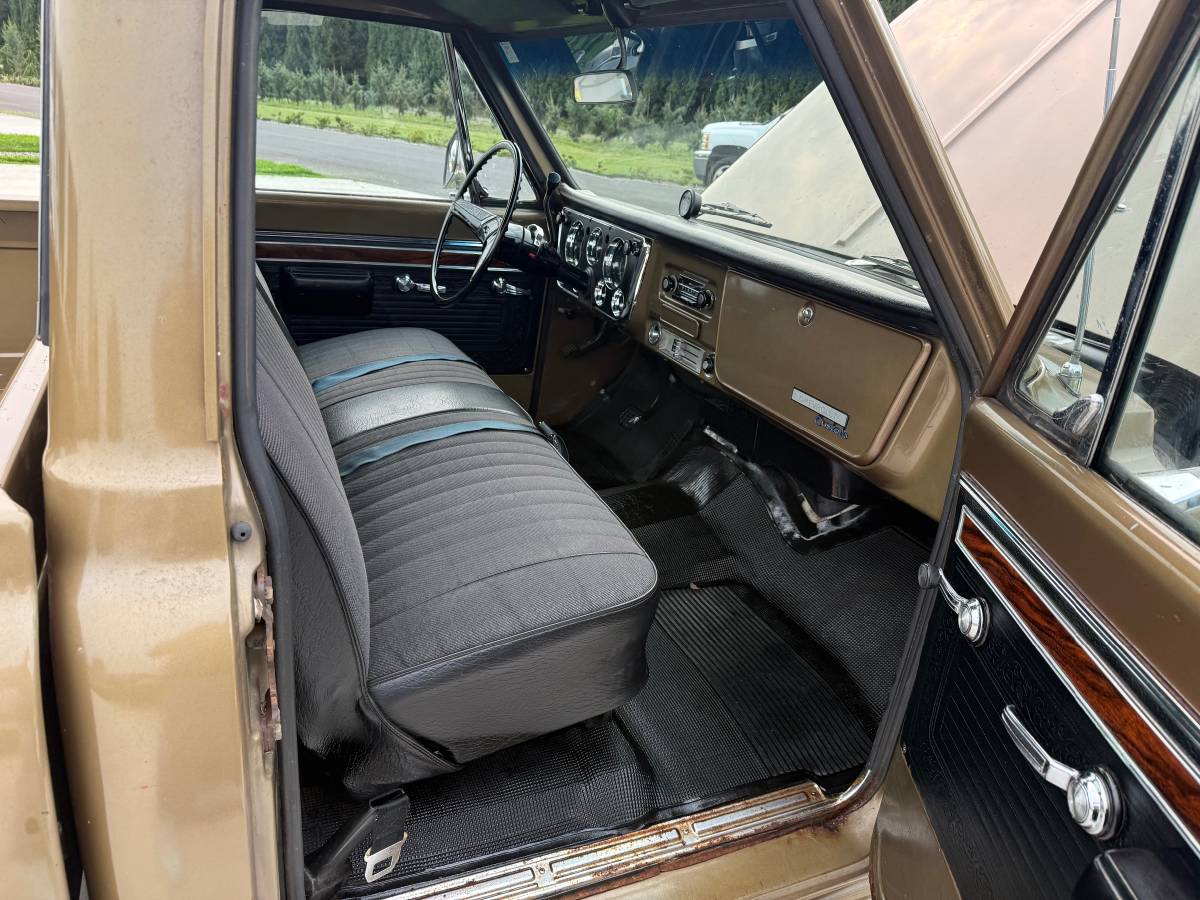 Chevrolet-c10-pickup-1970-12