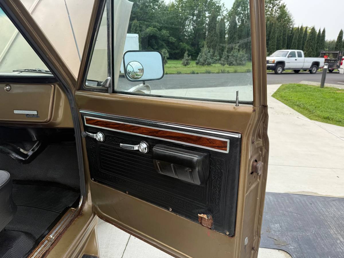 Chevrolet-c10-pickup-1970-7