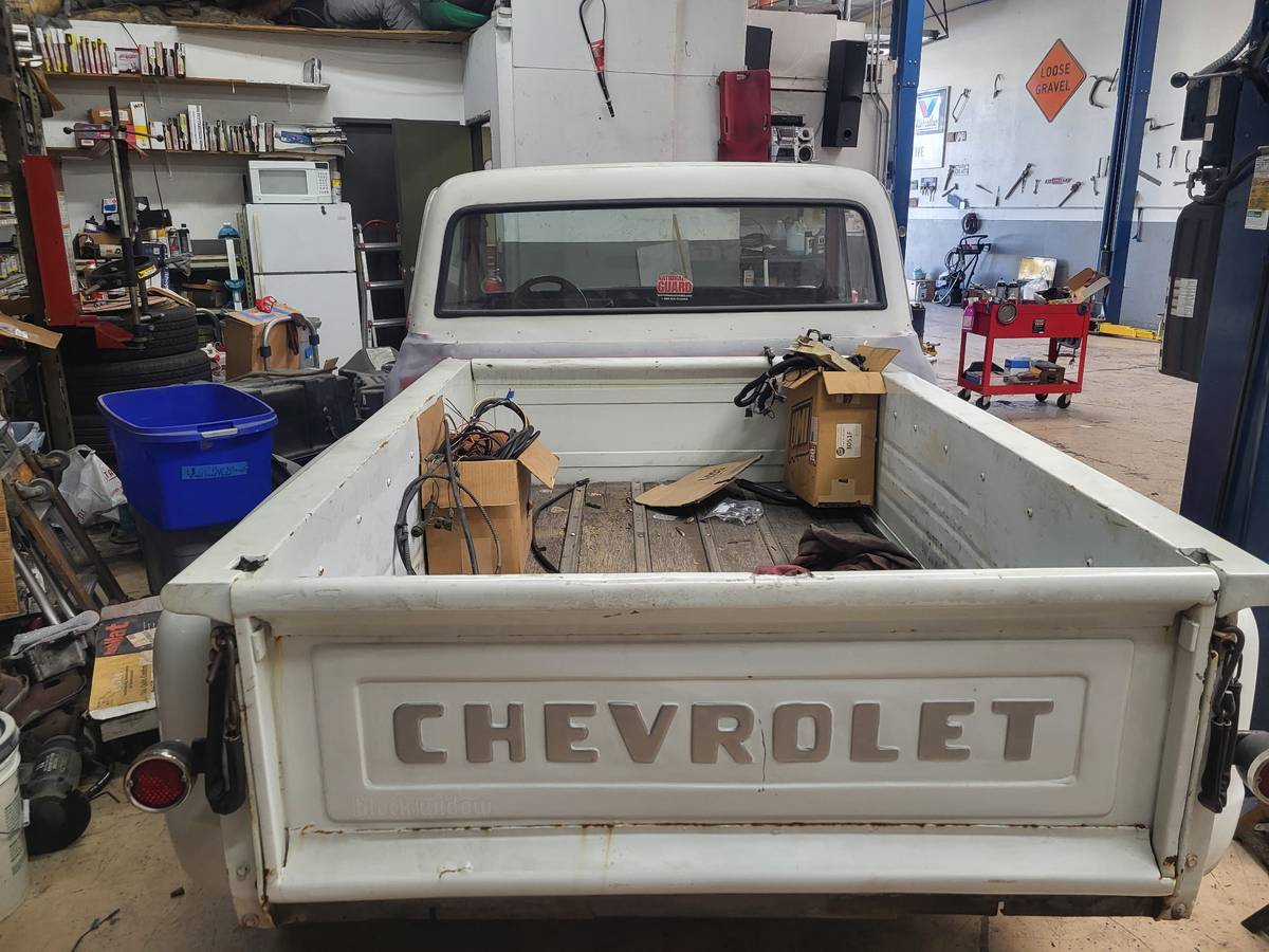 Chevrolet-c10-pickup-1971-white-6