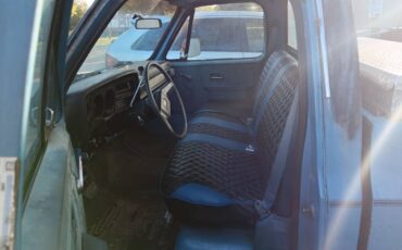 Chevrolet-c10-pickup-1984-blue-2