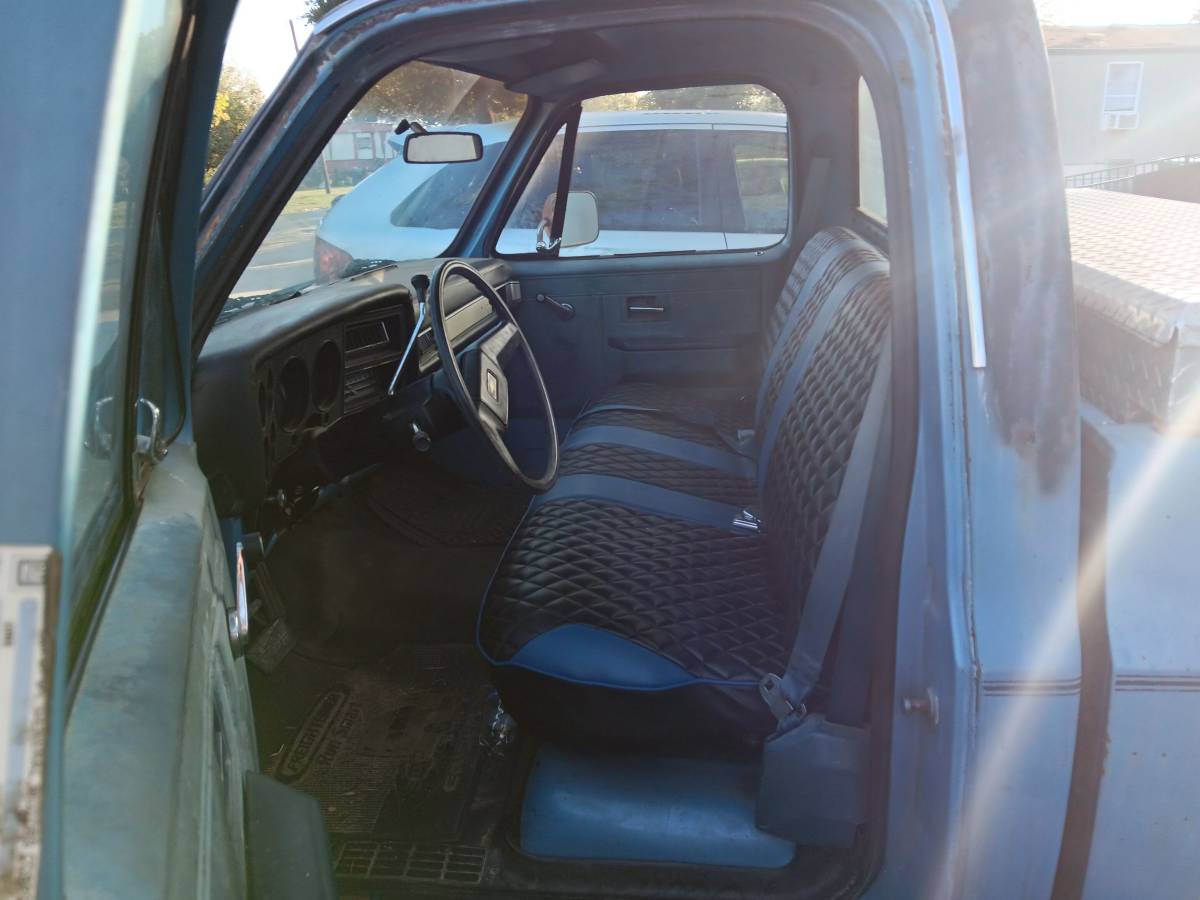 Chevrolet-c10-pickup-1984-blue-2