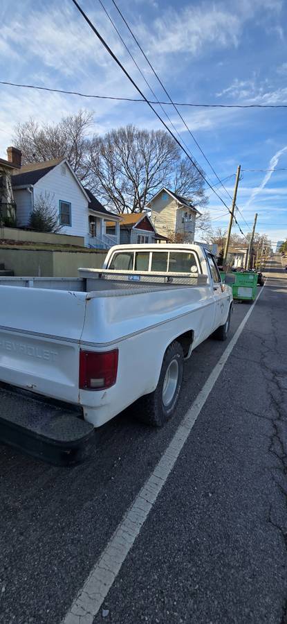 Chevrolet-c10-pickup-1986-white-9