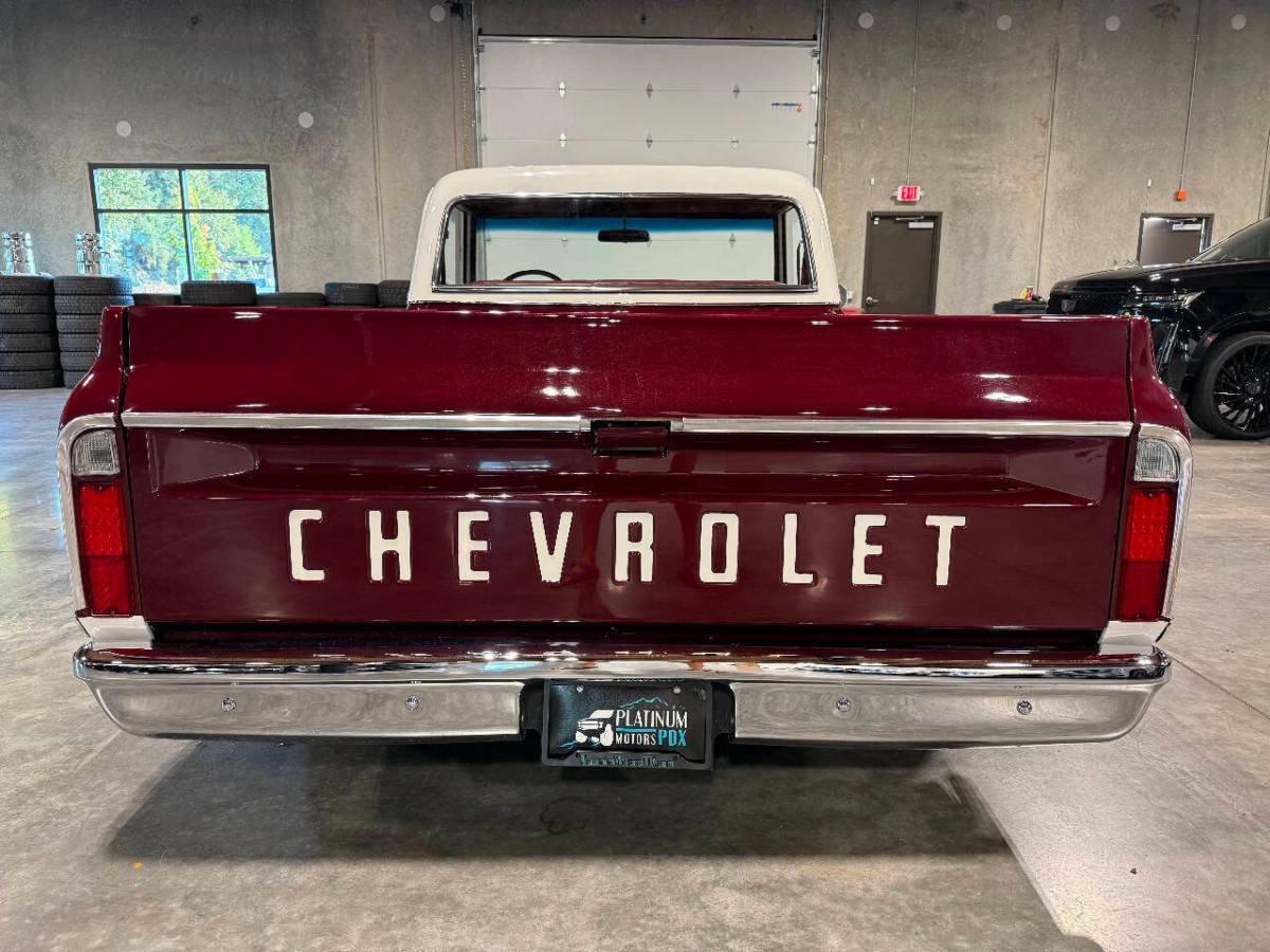 Chevrolet-c10-restomod-1968-2