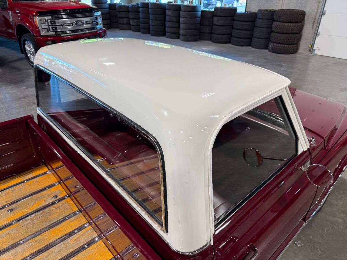 Chevrolet-c10-restomod-1968-45