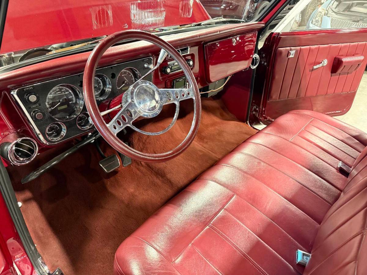 Chevrolet-c10-restomod-1968-54