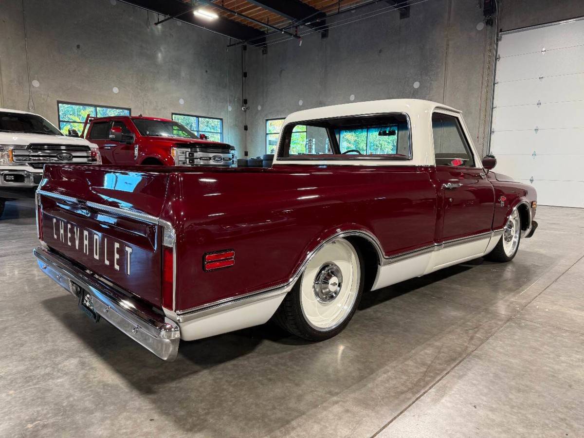Chevrolet-c10-restomod-1968-71