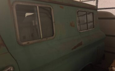 Chevrolet-c10-suburban-1970-4