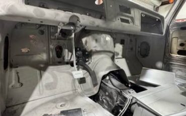 Chevrolet-c10-truck-short-bed-1964-grey-13