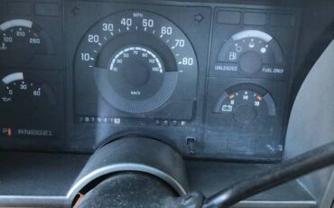 Chevrolet-c1500-1989-white-4