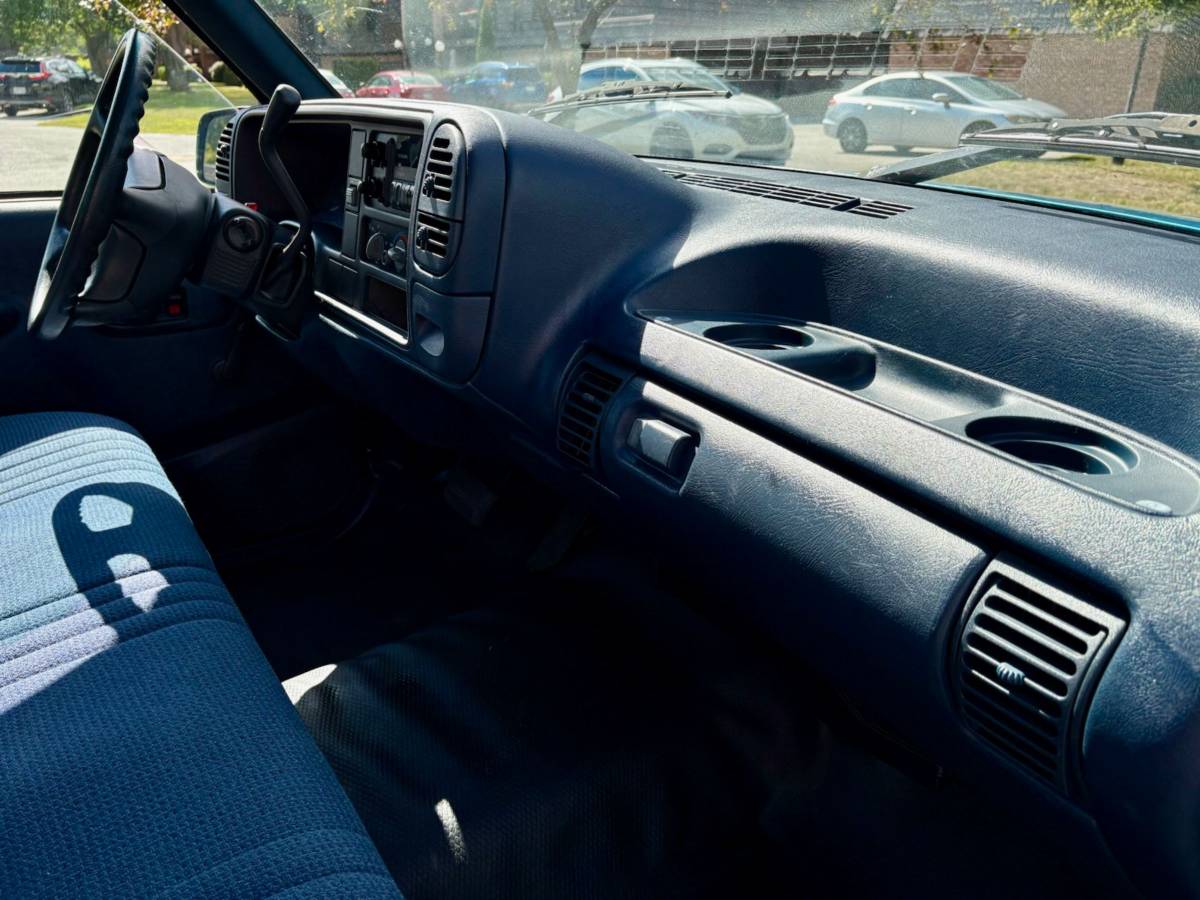 Chevrolet-c1500-1995-blue-13