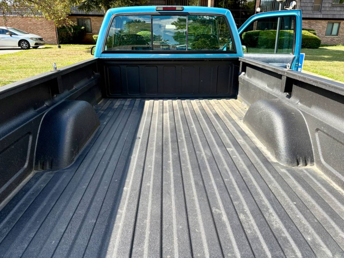 Chevrolet-c1500-1995-blue-3