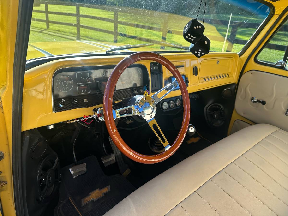 Chevrolet-c20-1965-yellow-8